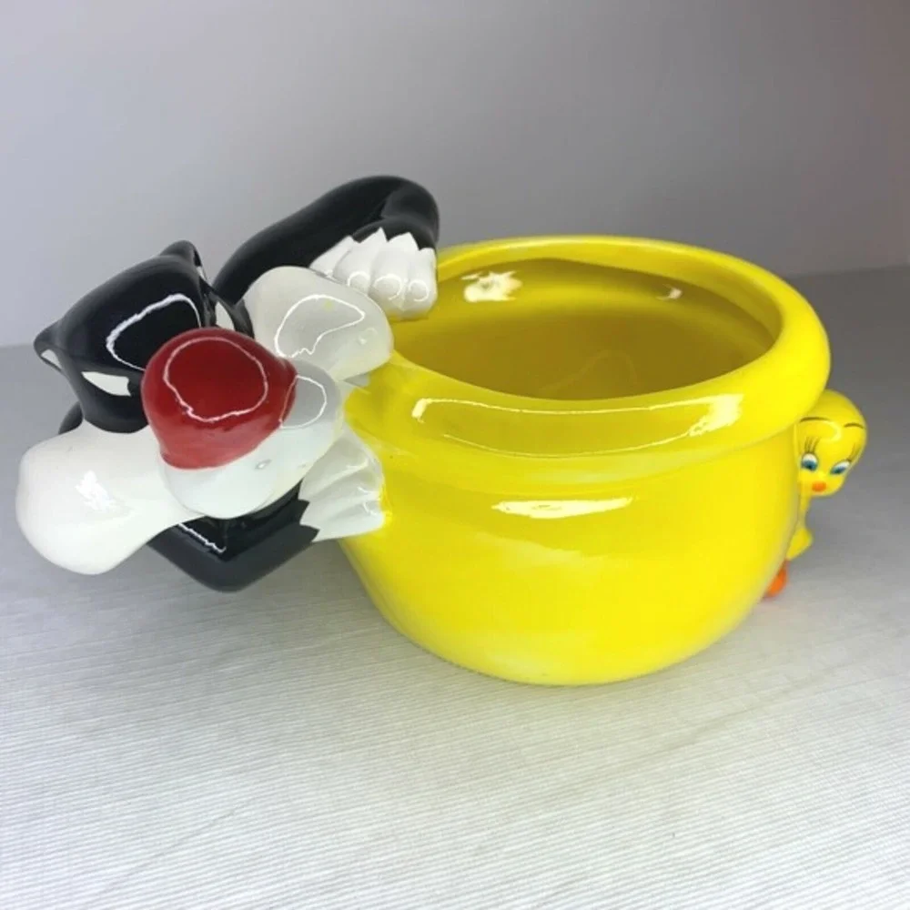 Sylvester the Cat and Tweety Bird Planter / Candy Dish Trade Mark Warner Bros‎